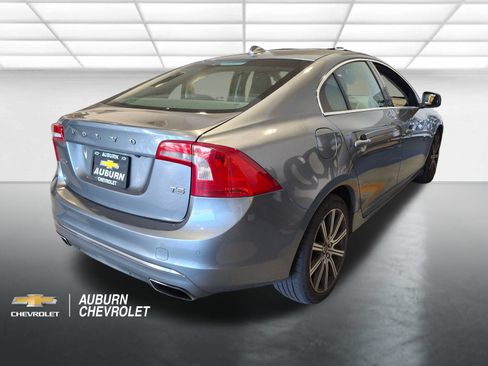 Used 2016 Volvo S60 T5 Inscription Platinum FWD image 2