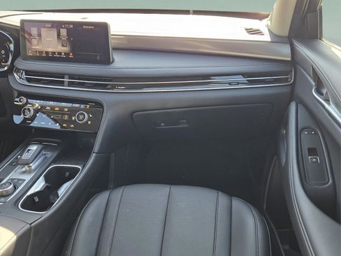 Certified 2025 INFINITI QX60 Luxe image 12