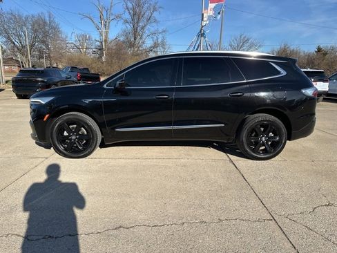 Used 2023 Buick Enclave Essence w/ Sport Touring Edition image 6