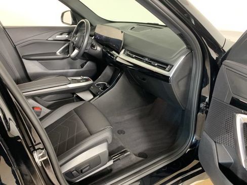 Used 2025 BMW X1 xDrive28i AWD/4WD image 37