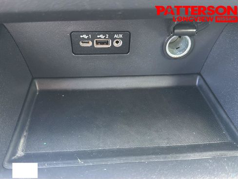 Used 2025 Nissan Altima 2.5 SV FWD image 10