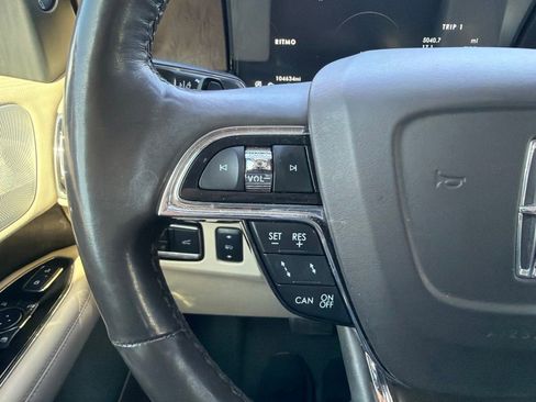 Used 2019 Lincoln Navigator Reserve w/ Cargo Package AWD/4WD image 16