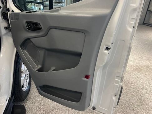 Used 2017 Ford Transit 350 XLT RWD image 28