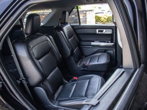 Used 2023 Ford Explorer Limited w/ Equipment Group 301A image 23