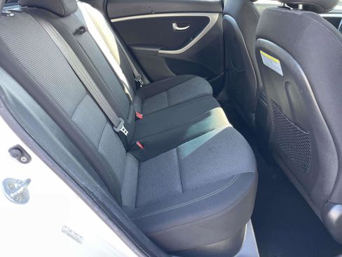 Used 2013 Hyundai Elantra GT w/ Touch & Go Pkg image 7