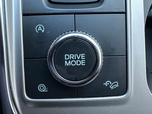 Used 2023 Ford Explorer XLT w/ Equipment Group 202A image 20