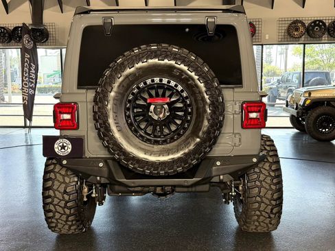 Used 2021 Jeep Wrangler Unlimited Rubicon AWD/4WD image 17