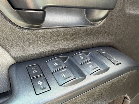 Used 2016 Chevrolet Silverado 2500 W/T AWD/4WD image 18