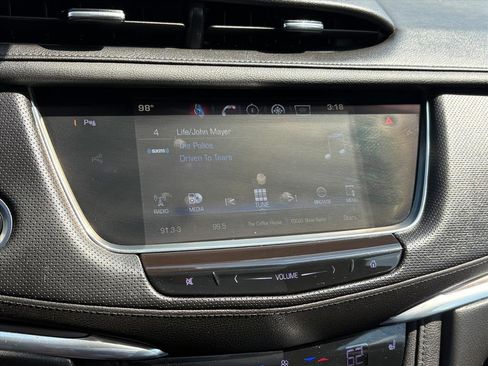 Used 2017 Cadillac XT5 Luxury w/ Driver Awareness Package AWD/4WD image 10