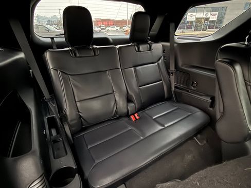 Used 2020 Ford Explorer XLT w/ Equipment Group 202A AWD/4WD image 15