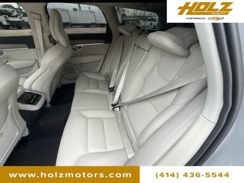 Used 2025 Volvo V90 B6 Cross Country Plus w/ Protection Package Premier AWD/4WD image 25
