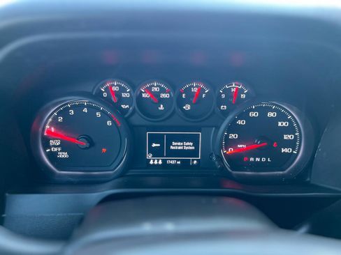 Used 2024 Chevrolet Silverado 1500 Custom image 18
