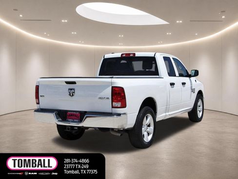 Used 2024 RAM 1500 Classic SLT AWD/4WD image 7