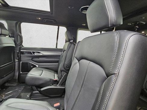 New 2026 Jeep Grand Wagoneer L Limited w/ Premium Group II image 16