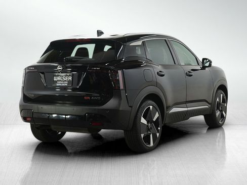 Used 2025 Nissan Kicks SR w/ SR Premium Package AWD/4WD image 5