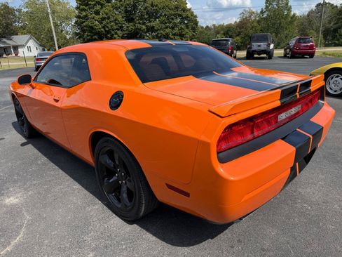 Used 2014 Dodge Challenger R/T w/ Blacktop Package RWD image 6