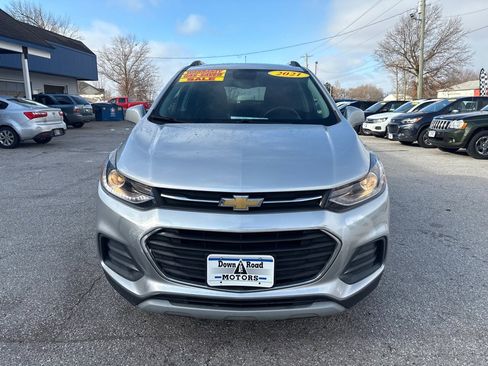 Used 2021 Chevrolet Trax LT image 4