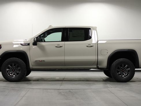New 2026 GMC Sierra 1500 AT4X image 7