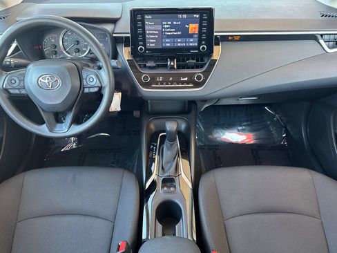 Certified 2022 Toyota Corolla LE FWD image 17