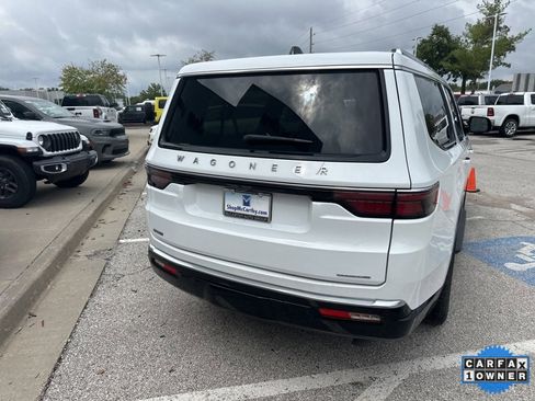 Used 2024 Jeep Wagoneer L Series II w/ Flexible Seating Group image 26