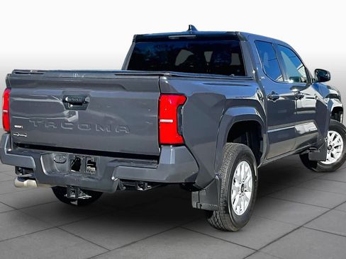 Certified 2026 Toyota Tacoma SR5 AWD/4WD image 13
