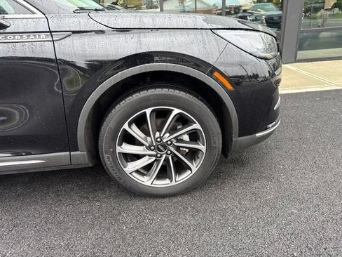 Used 2023 Lincoln Corsair AWD w/ Equipment Group 101A image 13