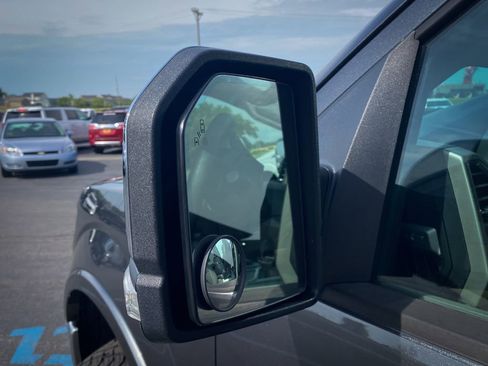 Used 2016 Ford F150 Lariat AWD/4WD image 5