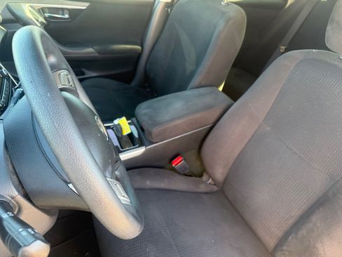 Used 2014 Nissan Altima 2.5 S w/ Sport Value Package image 11