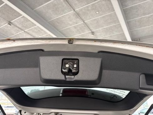 Used 2018 Ford Explorer XLT FWD image 13