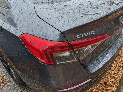 Used 2022 Honda Civic Sport image 12