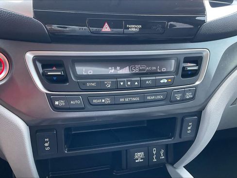 Used 2017 Honda Pilot EX-L image 32