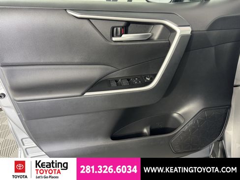 Certified 2025 Toyota RAV4 XLE AWD/4WD image 13