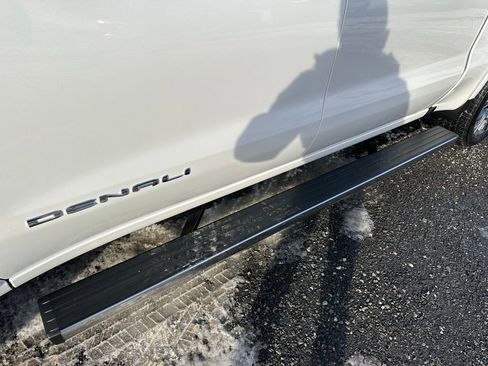 Used 2025 GMC Sierra 1500 Denali Ultimate AWD/4WD image 16