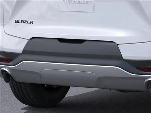 New 2026 Chevrolet Blazer LT w/ Convenience Package FWD image 14