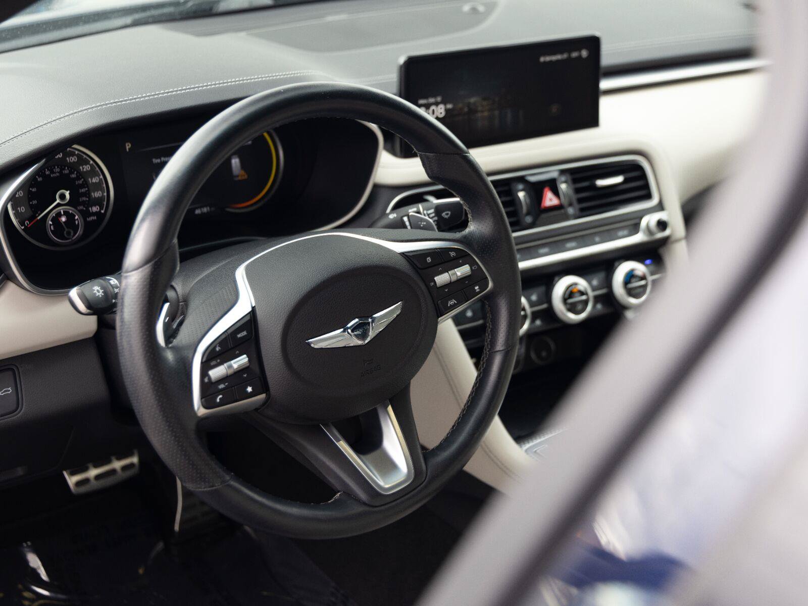 Used 2023 Genesis G70 2.0T w/ Sport Prestige Package AWD/4WD image 15