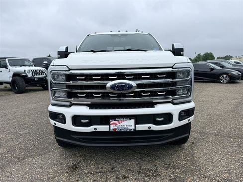 Used 2023 Ford F350 Lariat w/ Lariat Ultimate Package AWD/4WD image 2