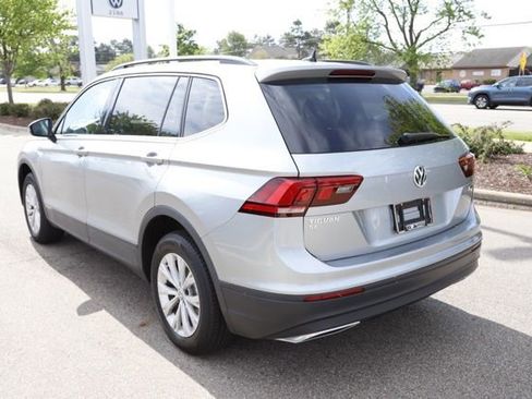 Used 2019 Volkswagen Tiguan SE w/ Panoramic Sunroof Package AWD/4WD image 8