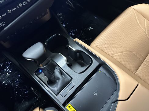 Used 2025 Lexus ES 350 Ultra Luxury FWD image 28