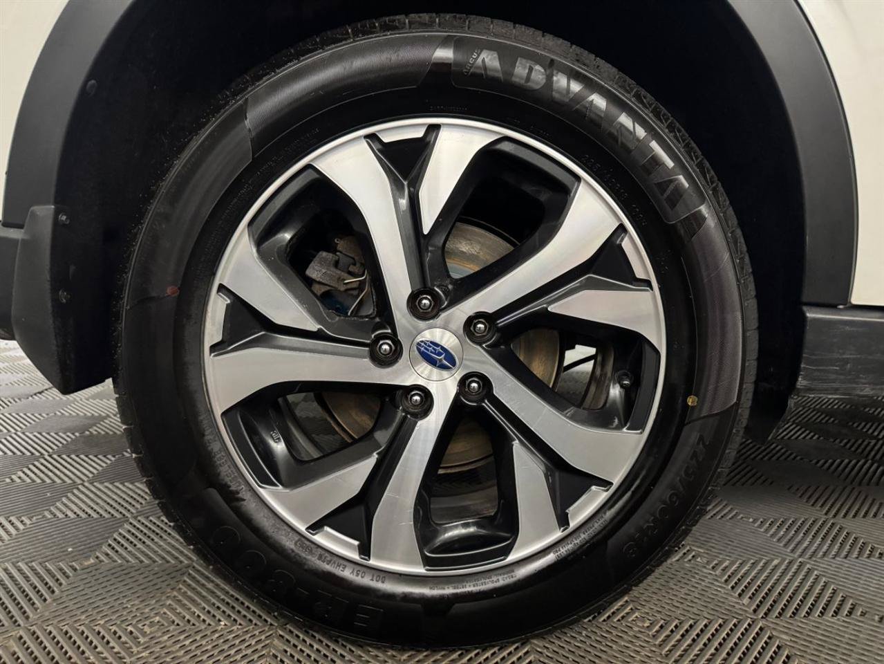 Used 2020 Subaru Outback Limited AWD/4WD image 30