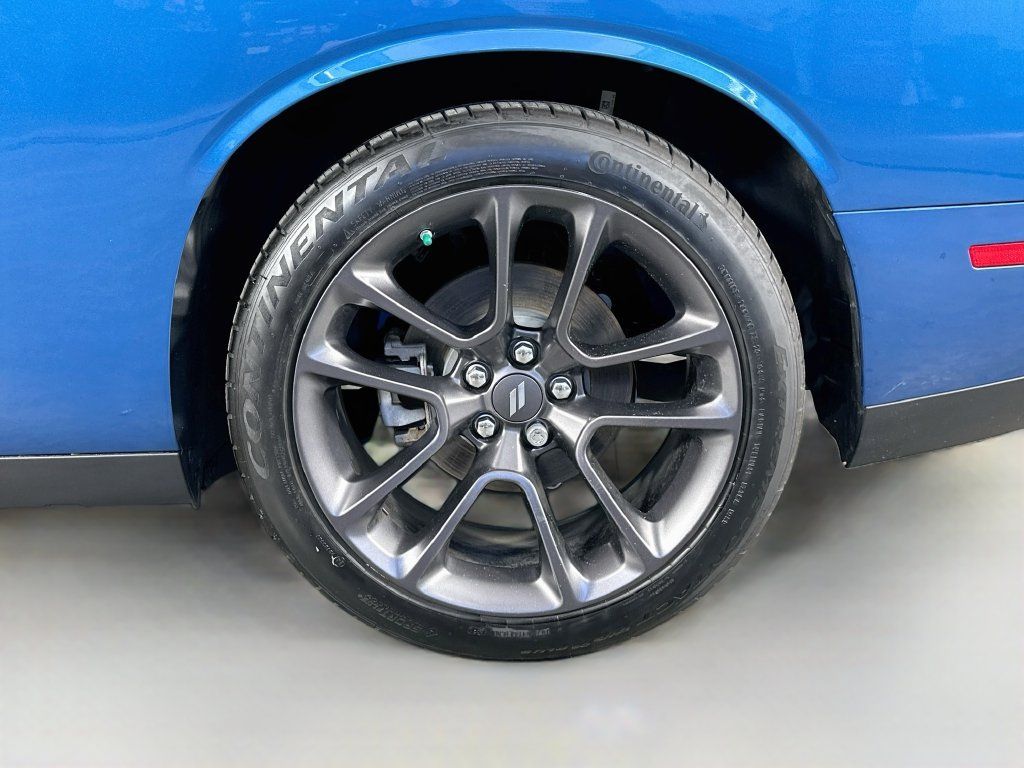Used 2022 Dodge Challenger R/T w/ T/A Package RWD image 32