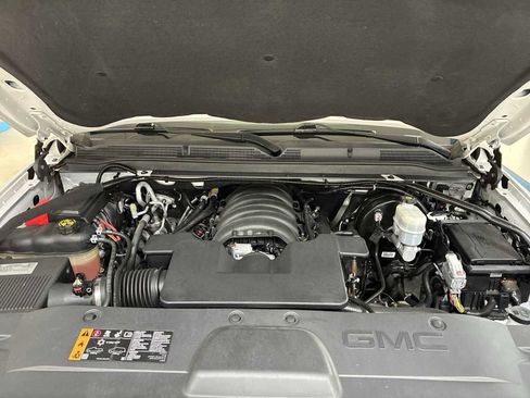 Used 2019 GMC Yukon Denali w/ Open Road Package image 18