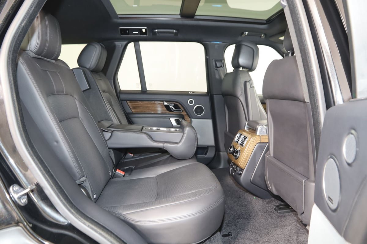 Used 2018 Land Rover Range Rover Supercharged AWD/4WD image 15