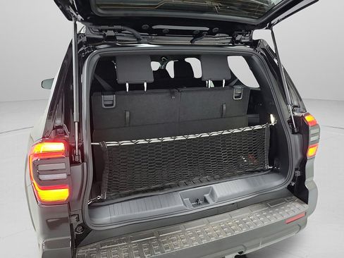 New 2026 Toyota 4Runner SR5 AWD/4WD image 7