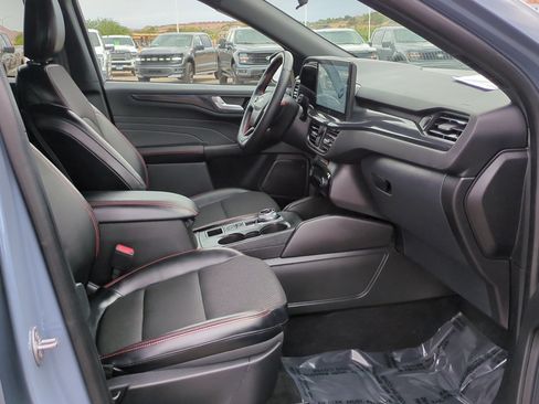 Used 2025 Ford Escape ST-Line w/ Equipment Group 301A FWD image 31