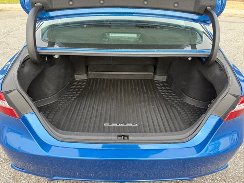 Used 2020 Toyota Camry XSE image 19