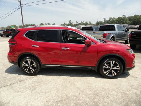 Used 2017 Nissan Rogue SL FWD image 5