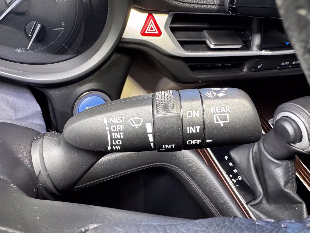 Certified 2024 Toyota Sienna XLE FWD image 27
