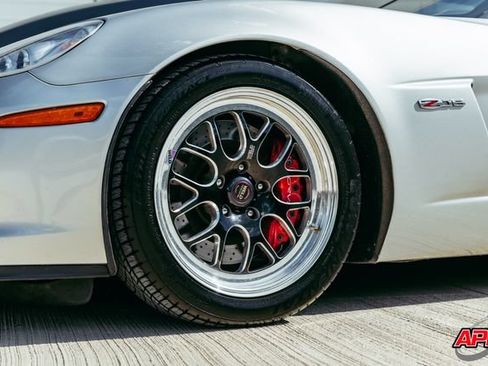Used 2006 Chevrolet Corvette Z06 w/ Preferred Equipment Group RWD image 51