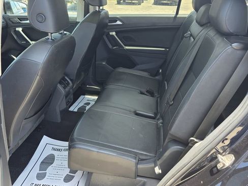 Used 2020 Volkswagen Tiguan SE w/ Panoramic Sunroof Package FWD image 17