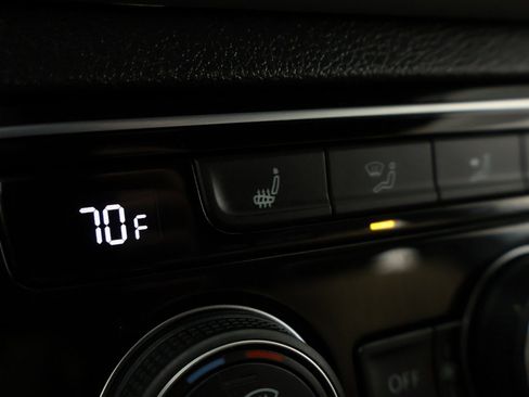 Used 2022 Volkswagen Atlas Cross Sport SE image 49